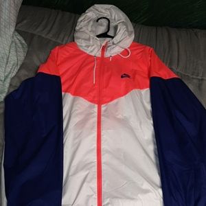 Worn once XL Nike zip up windbreaker hooded jacket